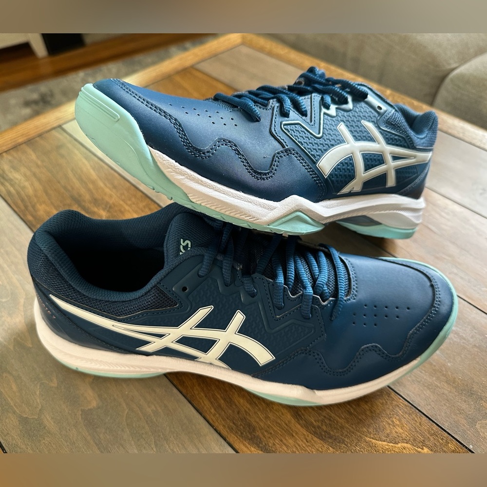 Women’s ASICS size 12